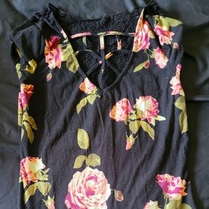 Floral short sleeve